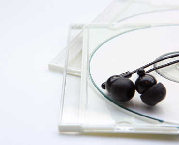 見えにくくても、お楽しみはいろいろ。明るい気持ちでいれば、治療にも積極的になれる。